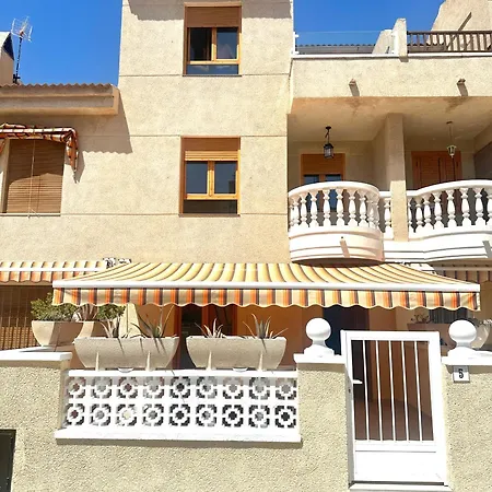 Under The Spanish Sun - House On The Holiday home